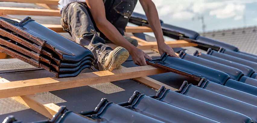 Professional Storm Damage Roof Repair Services in Oak Forest, IL