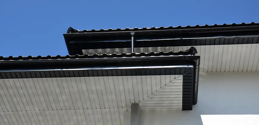 Box Eave Construction in Oak Forest