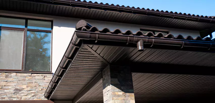 Soffit Damage Repair in Oak Forest