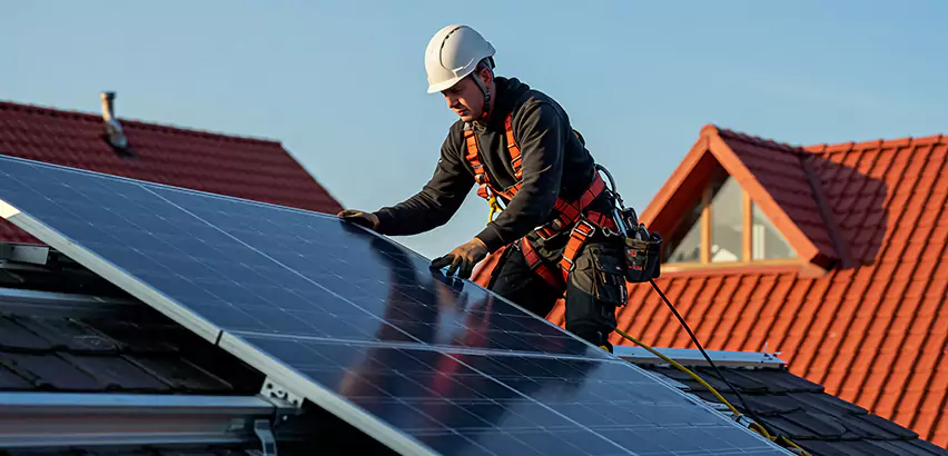 Solar Panels on Steel Roof Installation in Oak Forest